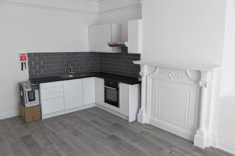 1 bedroom flat to rent, Granville Road, London, N12