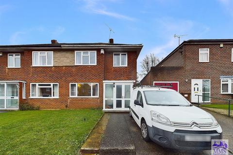 3 bedroom semi-detached house for sale, Abbey Road, Strood Rochester