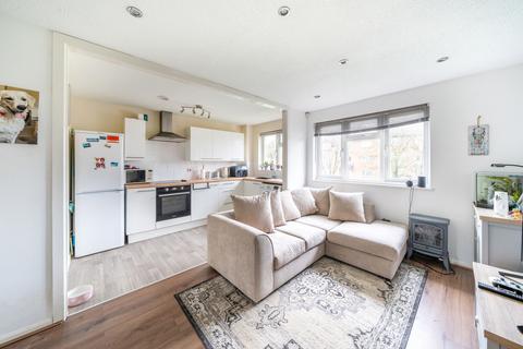 1 bedroom apartment for sale, St. Peters Close, Gloucestershire GL51