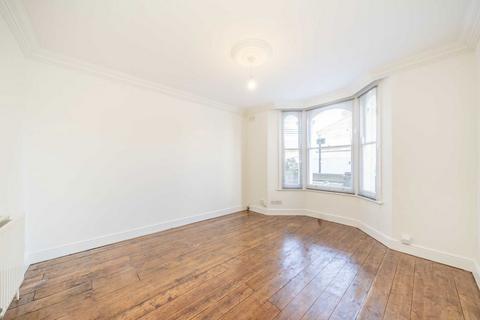 2 bedroom flat to rent, Pulross Road, London SW9