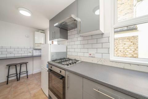 2 bedroom flat to rent, Pulross Road, London SW9