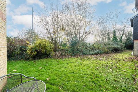 2 Ivybridge Close, Twickenham, TW1 1EA