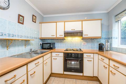 1 bedroom apartment for sale, High Street, Great Wakering, Southend-on-Sea, Essex, SS3