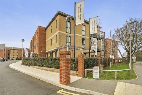 1 bedroom apartment for sale, Turner Place, The Moors, Thatcham RG19 4AT
