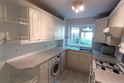 3 bedroom terraced house to rent, Clovelly Way, Orpington BR6