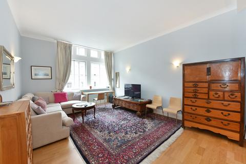 2 bedroom flat for sale, Victoria House, London EC4Y