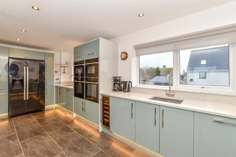 3 bedroom townhouse for sale, Marine Parade, Littlestone, New Romney, Kent