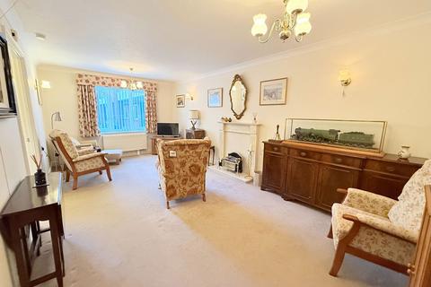 2 bedroom retirement property for sale, Dovehouse Court, Grange Road, Solihull