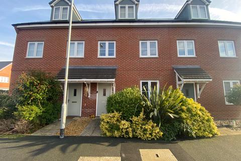 3 bedroom townhouse for sale, Douglas Forrest Close, Crewe