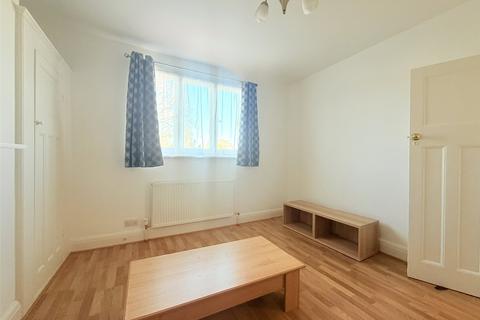 1 bedroom apartment to rent, Green Lanes, London, N21