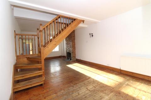 4 bedroom end of terrace house to rent, Victoria Street, Whitstable