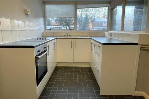 4 bedroom terraced house for sale, Glen Court, Compton