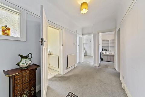 2 bedroom apartment for sale, Gloucester Court, Kew Road, Kew, Surrey, TW9