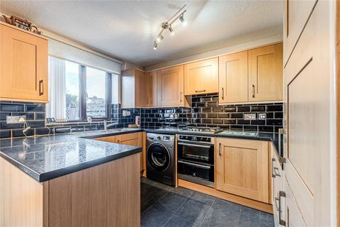 4 bedroom terraced house for sale, Woodlea Approach, Yeadon, Leeds, West Yorkshire