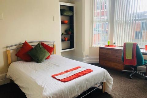 6 bedroom house share to rent, Lenton Boulevard