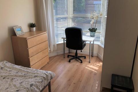 5 bedroom house share to rent, Pomona st