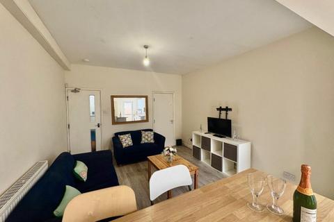undefined, Pomona st