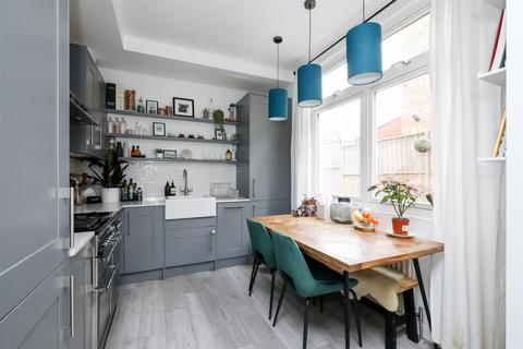 58 Lawrence Road, London, W5 4XH