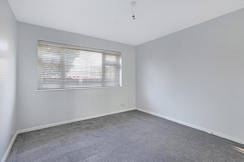 2 bedroom flat for sale, Station Way, Buckhurst hill IG9