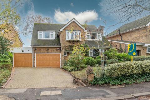 5 bedroom detached house for sale, Wakehams Hill, Pinner, HA5