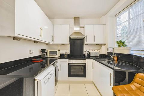 3 bedroom flat to rent, Frognal Lane, Hampstead, London, NW3