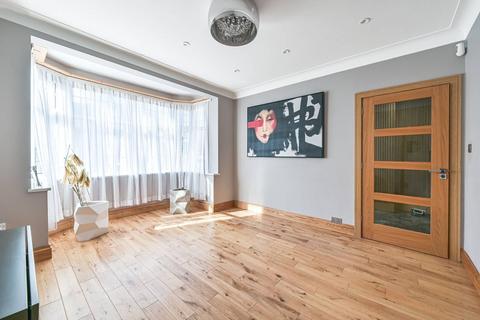 4 bedroom semi-detached house to rent, Lakenheath, Southgate, London, N14