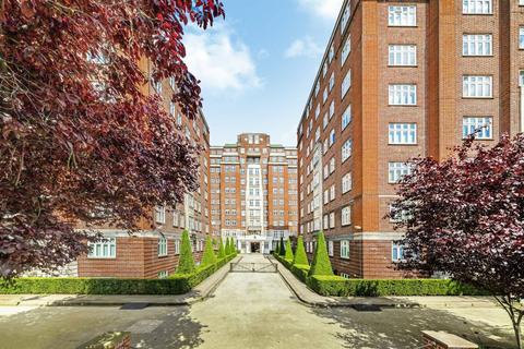 4 bedroom flat for sale, Hall Road, London NW8