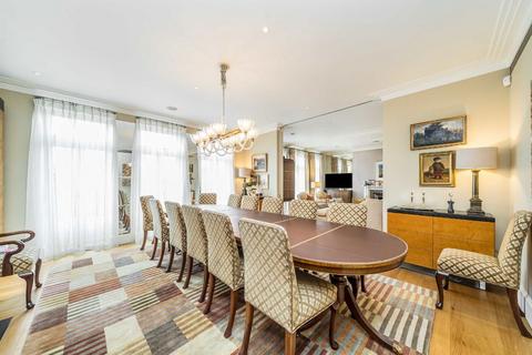 4 bedroom flat for sale, Abbey Road, London NW8