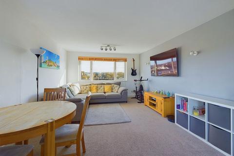 2 bedroom penthouse for sale, Cromwell Court, Cromwell Road, Hove, BN3 3EF