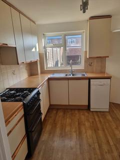 3 bedroom end of terrace house to rent, Keble Road, Bicester OX26