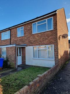 3 bedroom end of terrace house to rent, Keble Road, Bicester OX26