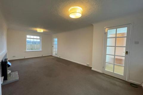 4 bedroom house to rent, Northfield Way, Scarborough YO13