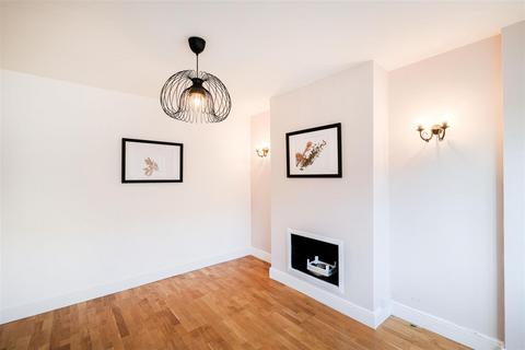 2 bedroom terraced house to rent, Walpole Road, South Woodford