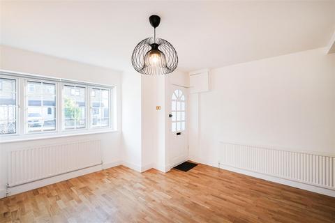 2 bedroom terraced house to rent, Walpole Road, South Woodford