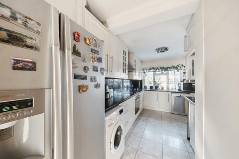 4 bedroom semi-detached house for sale, Princes Avenue, London NW9