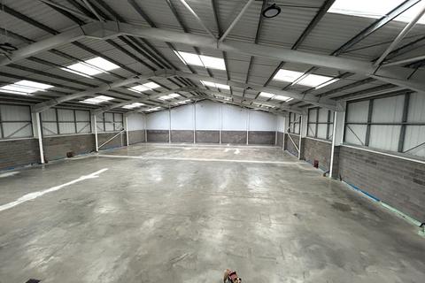 Industrial unit to rent, 21 Buntsford Drive, Bromsgrove, Worcestershire, B60 3AJ