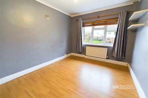 15 Reynolds Avenue, Chessington, KT9 2LQ