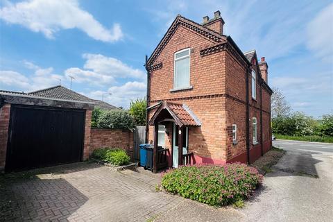 2 bedroom detached house for sale, Grantham Road, Radcliffe-On-Trent, Nottingham