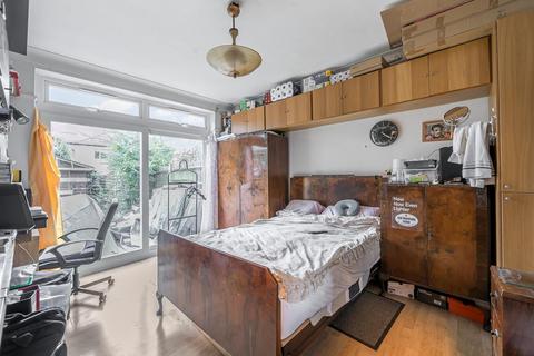 5 bedroom semi-detached house for sale, Ellesmere Road, London, NW10