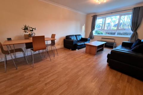 2 bedroom flat for sale, Westwood Road, Southampton SO17