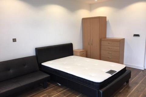 Studio to rent, The Heart, Blue, Media City Uk, Salford