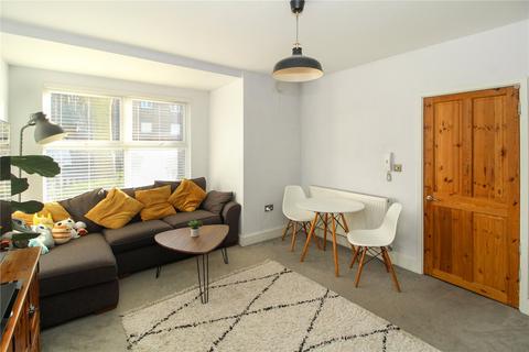 2 bedroom apartment for sale, London Road, Westcliff-on-Sea, Essex, SS0