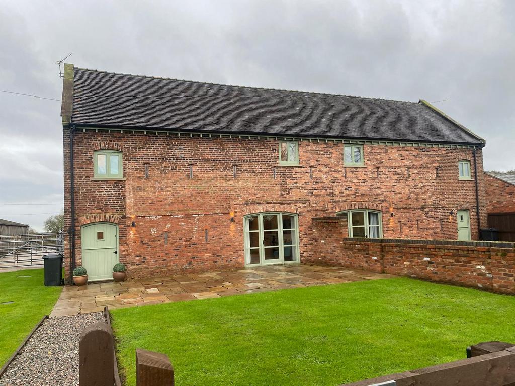 Charming Three Bed Barn