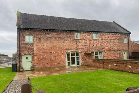 3 bedroom barn to rent, High Trees, Moston, CW11