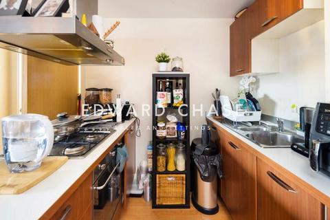 2 bedroom flat for sale, Spring Place, Barking, IG11 7GF