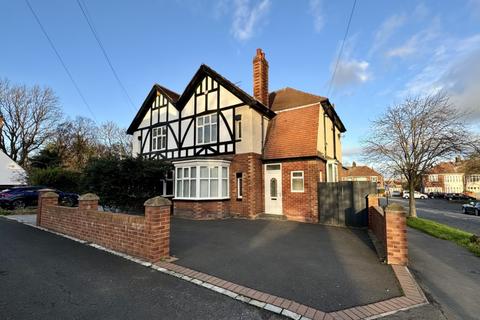 3 bedroom semi-detached house for sale, Wadsley Square, Grangetown, Sunderland, Tyne and Wear, SR2