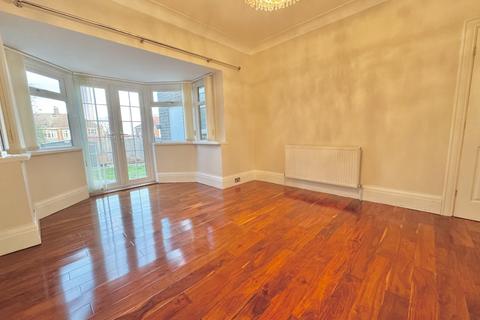 3 bedroom semi-detached house for sale, Wadsley Square, Grangetown, Sunderland, Tyne and Wear, SR2