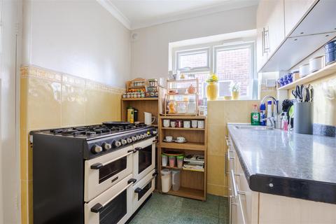 3 bedroom semi-detached house for sale, Lister Road, Scunthorpe