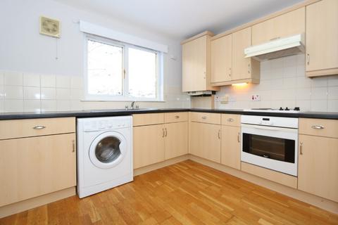 2 bedroom flat to rent, Cartbank Grove, Glasgow, G44