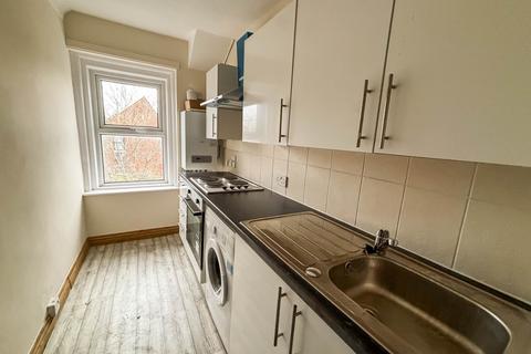 2 bedroom flat to rent, Bridge Street, Reading RG4